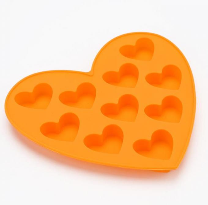FDA Heart Shaped Custom Made Chocolate Molds -40~230°C Temperature Range