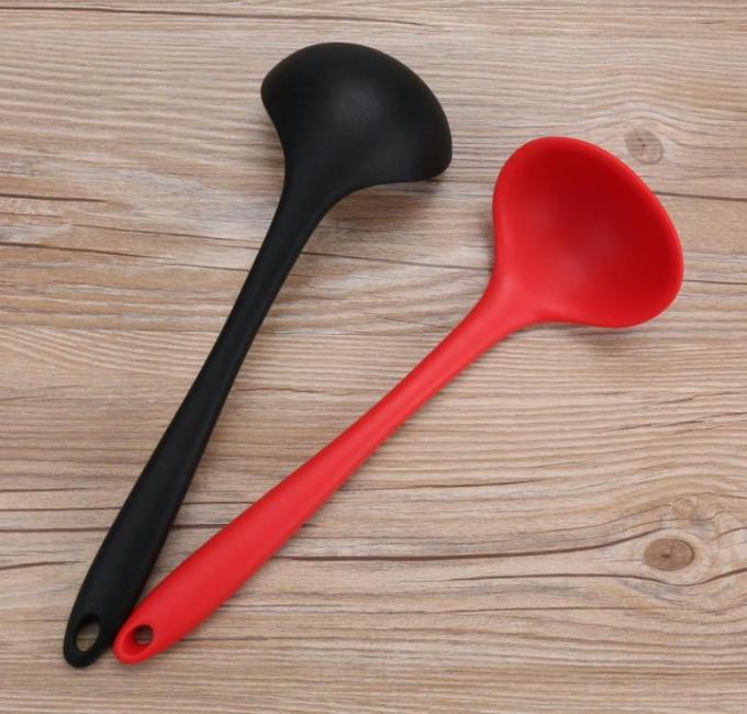 Solid color Food Grade Silicone soup ladle cooking tools size 28*8.5*3cm