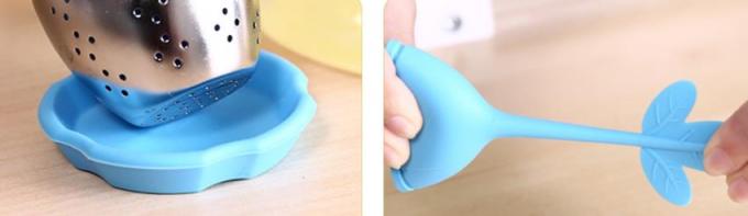 Three Leaf Shape Food Grade safe Silicone Tea bag with plate BPA Free