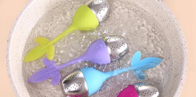 Three Leaf Shape Food Grade safe Silicone Tea bag with plate BPA Free