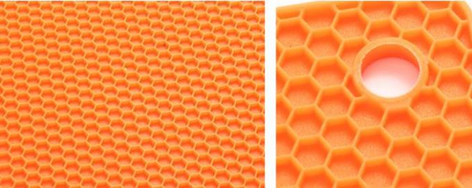 Small Honeycomb Silicone Kitchen Tools Plated 18.2*18.2*0.6cm For Baby